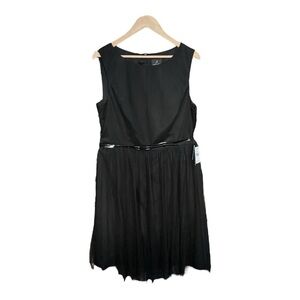 Adrianna Papell Black Sleeveless Tulle Party Dress - Size 16